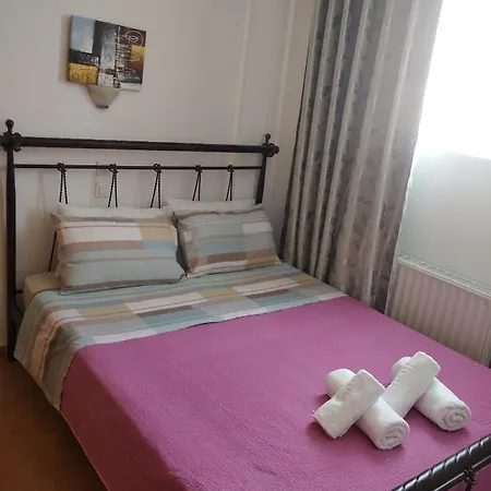 Vasili * Skiathos Town